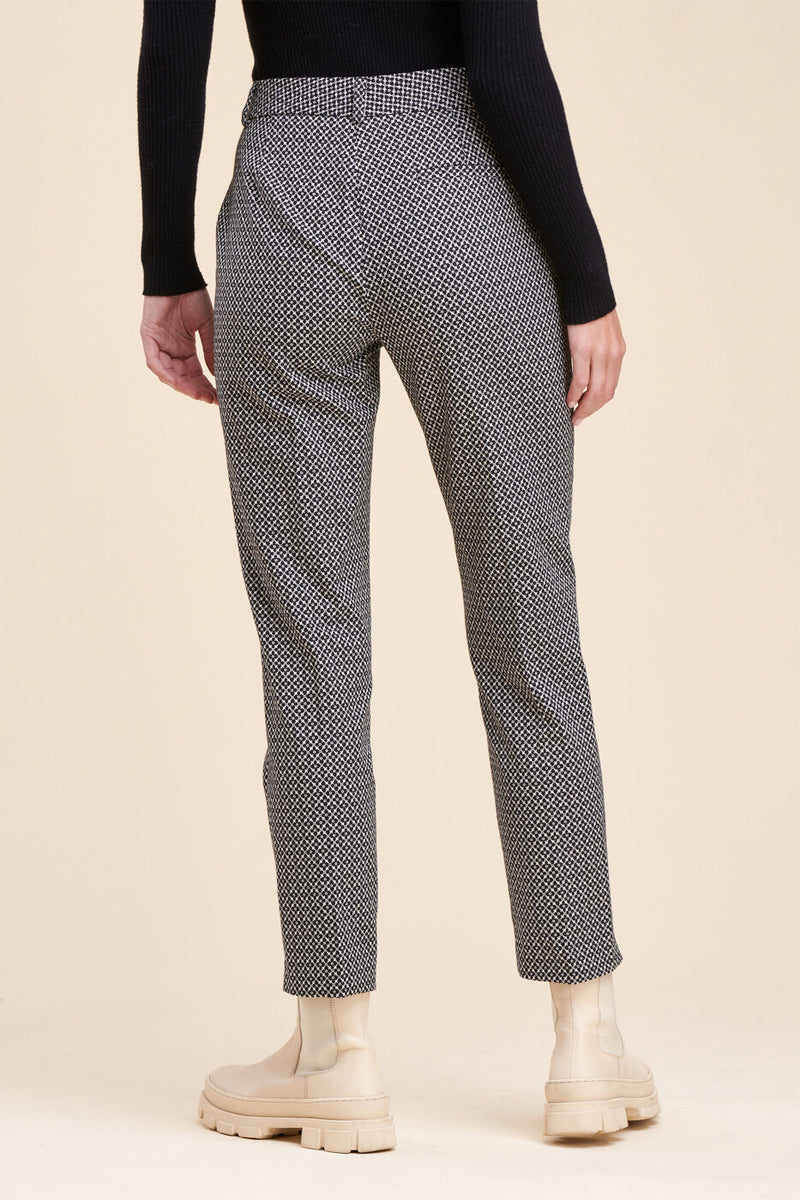Billy High-Waist Chino Black and Ecru