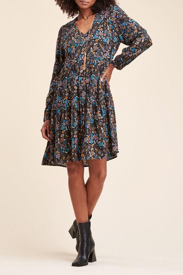 La Fée Maraboutée - Vestido Trapecio Canon Negro