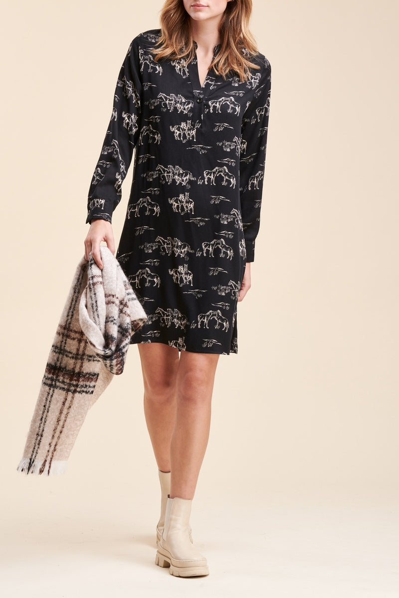La Fée Maraboutée - Vestido Recto Payant Negro