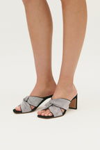 Court Shoes - Amanon - Black