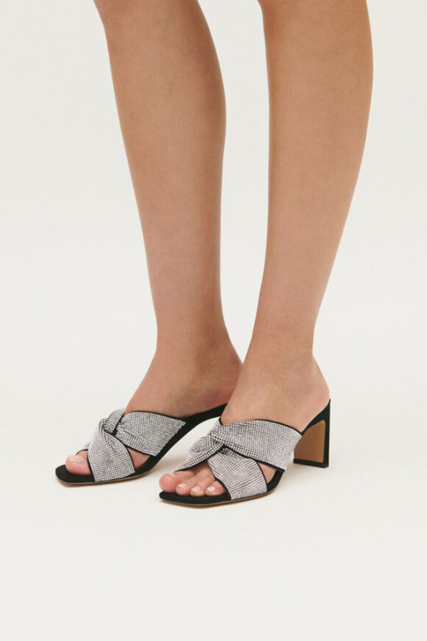 Court Shoes - Amanon - Black