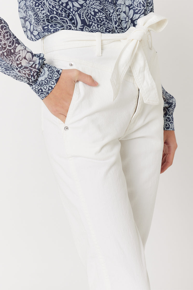 Berenice - Vaqueros Slim Talle Alto Con Cinturón - Off White