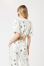 Top Corto Estampado Con Lazo Frontal - Hojas Verdes