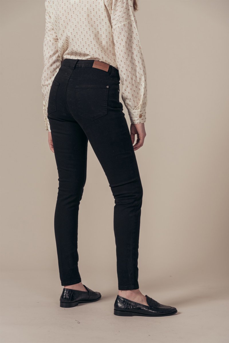 Pueblo Slim Pants - Black