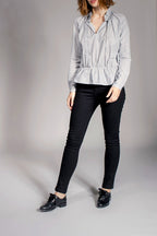 Blusa Frisson - Gris Claro y Crudo
