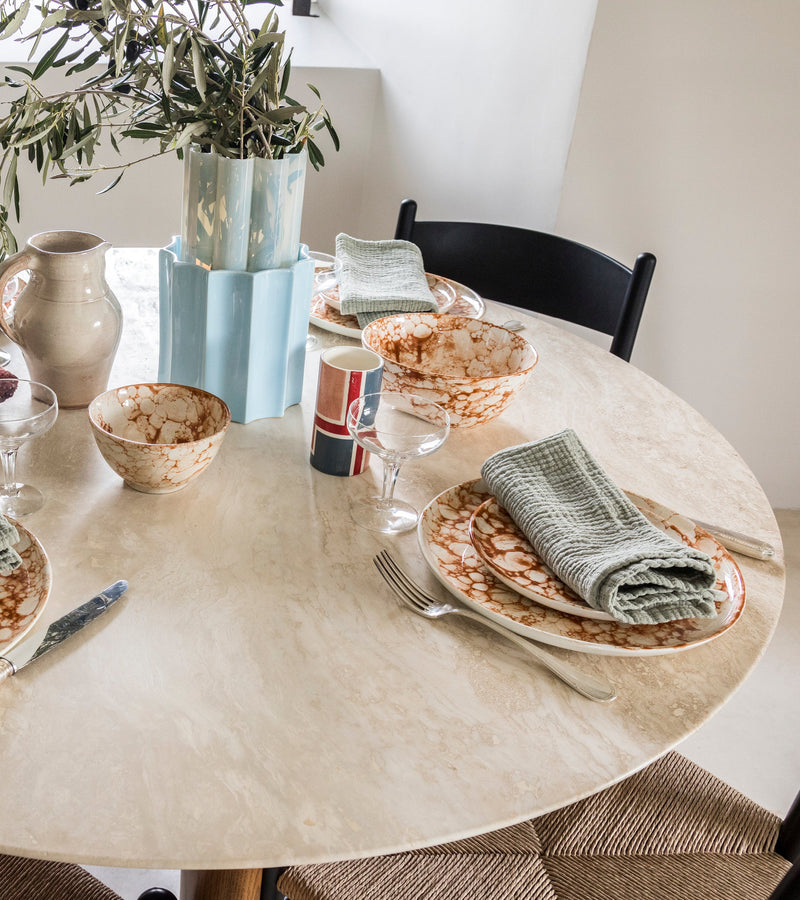 Table De Salle A Manger 6 Places - Carlotta Alta - Travertin - Noir Et Beige