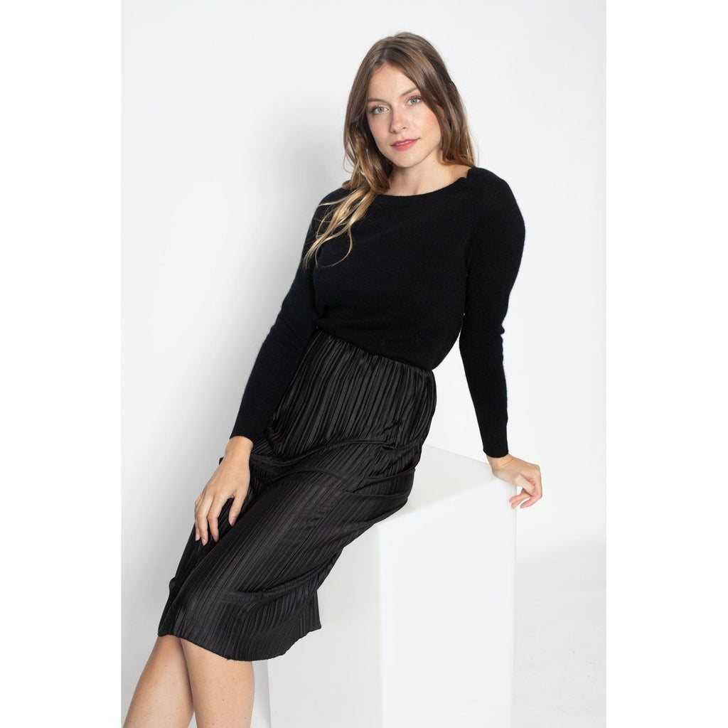 Open-Back Boat Neck Cashmere Jumper Leslie Black, 100% Cashmere, 2-Ply, Jersey - Women