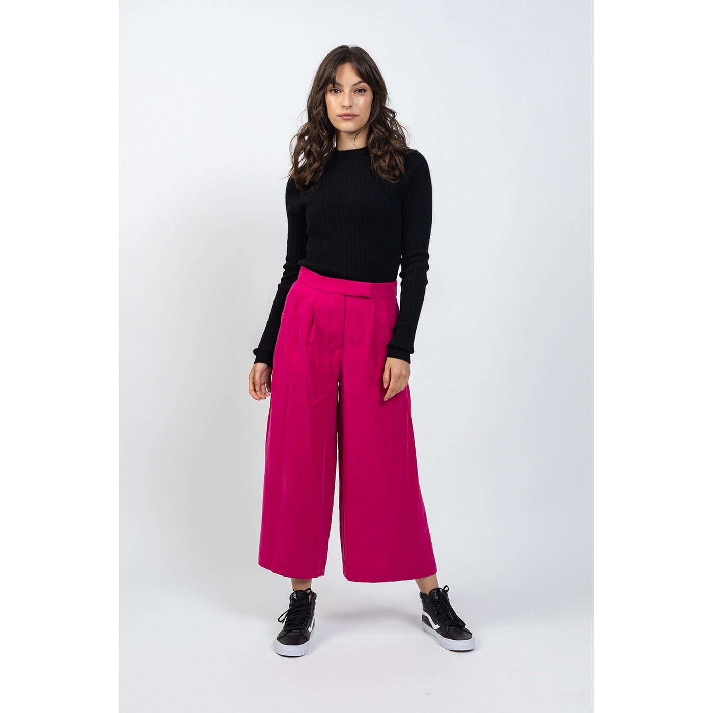 Jersey Cuello Redondo Bella Negro, Canalé Tradicional, 100% Cachemira, 2 Hilos - Mujer
