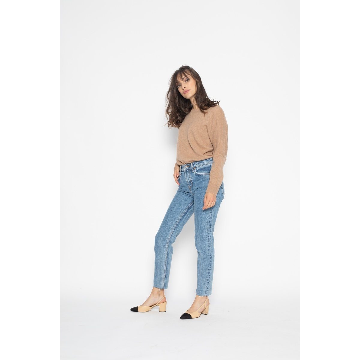 Goléon Camel Batwing Sleeve Jumper, Jersey, 100% Cashmere, 2 Ply - Women