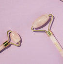 Le roller en quartz Seasonly pour le massage du visage