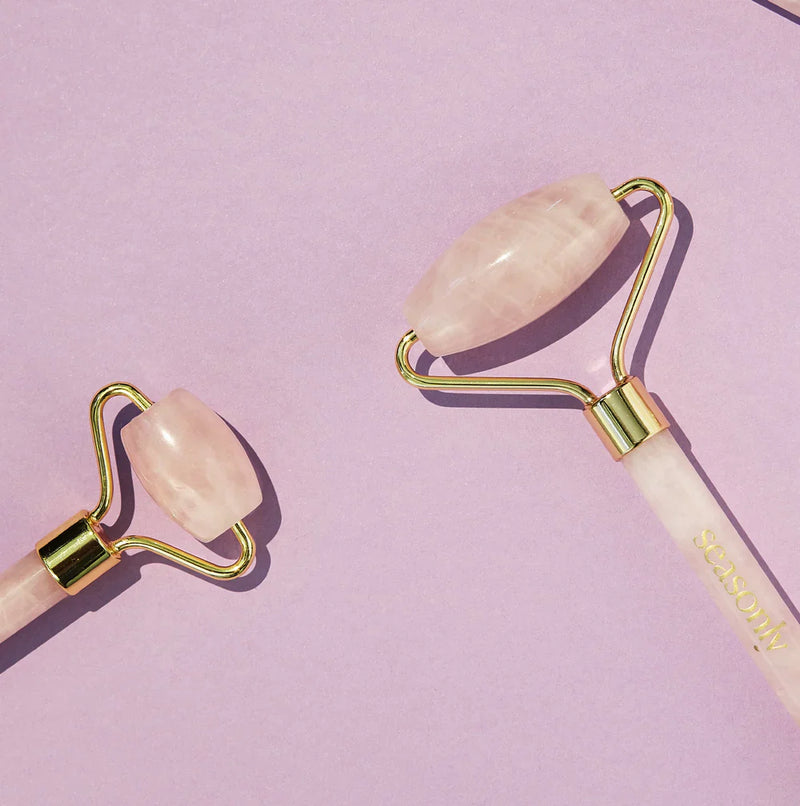 Le roller en quartz Seasonly pour le massage du visage