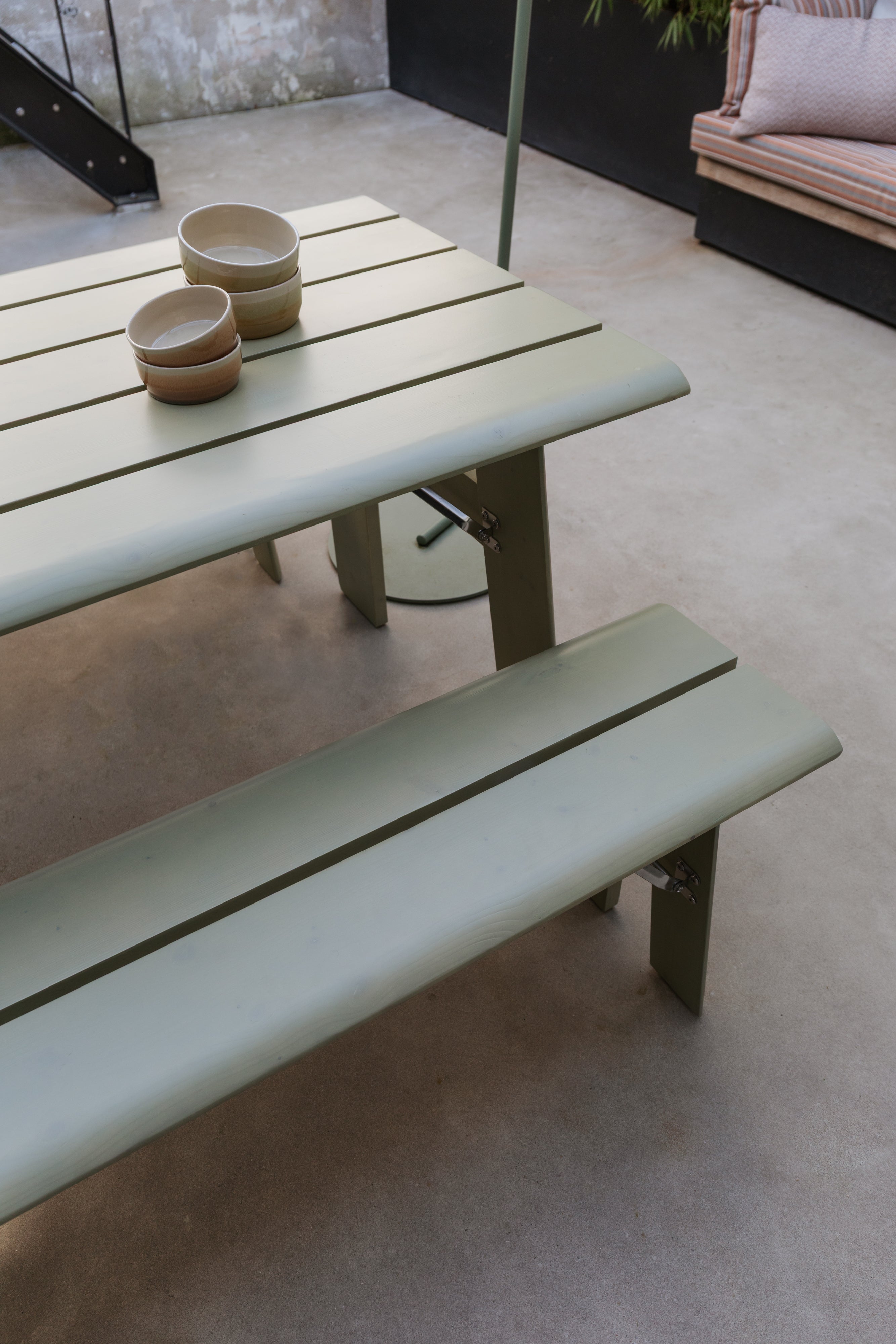 Avenue - Outdoor Table - Pine Wood - Sage Green/Green