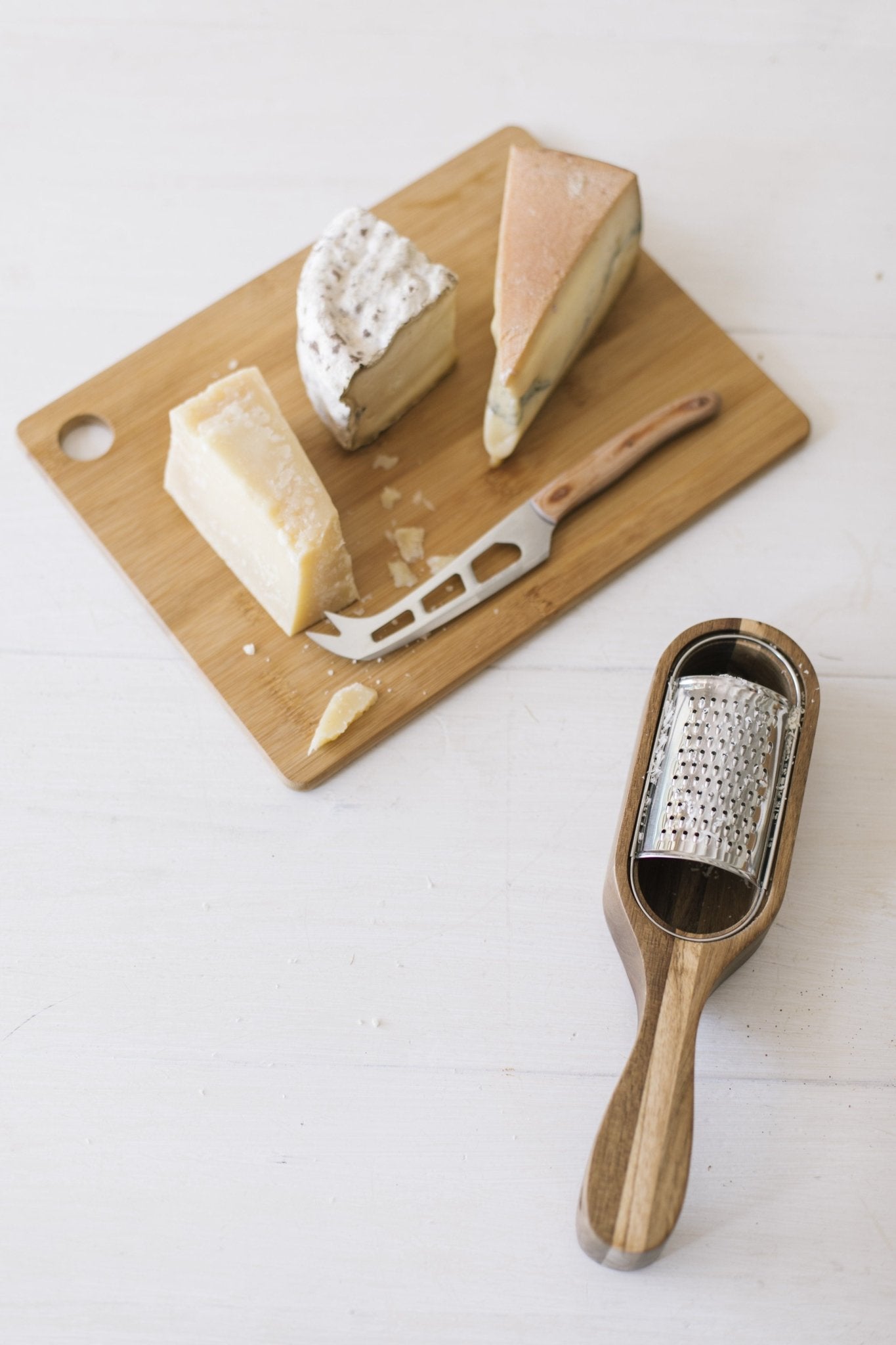 Acacia Cheese Grater - Brown