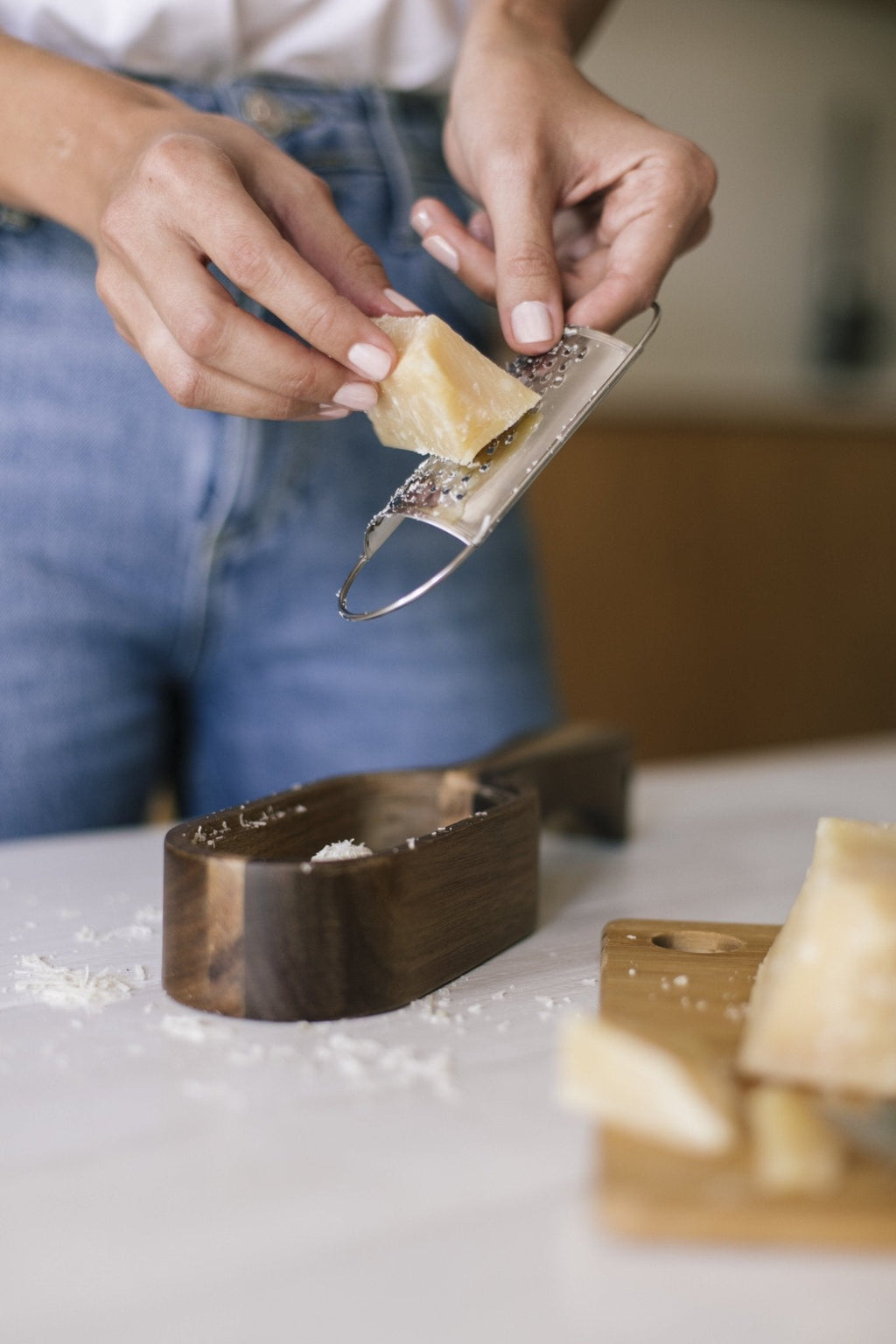 Acacia Cheese Grater - Brown