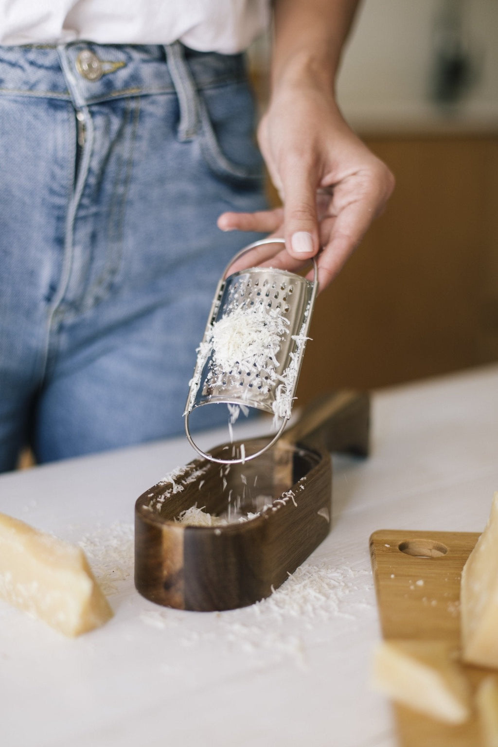 Acacia Cheese Grater - Brown
