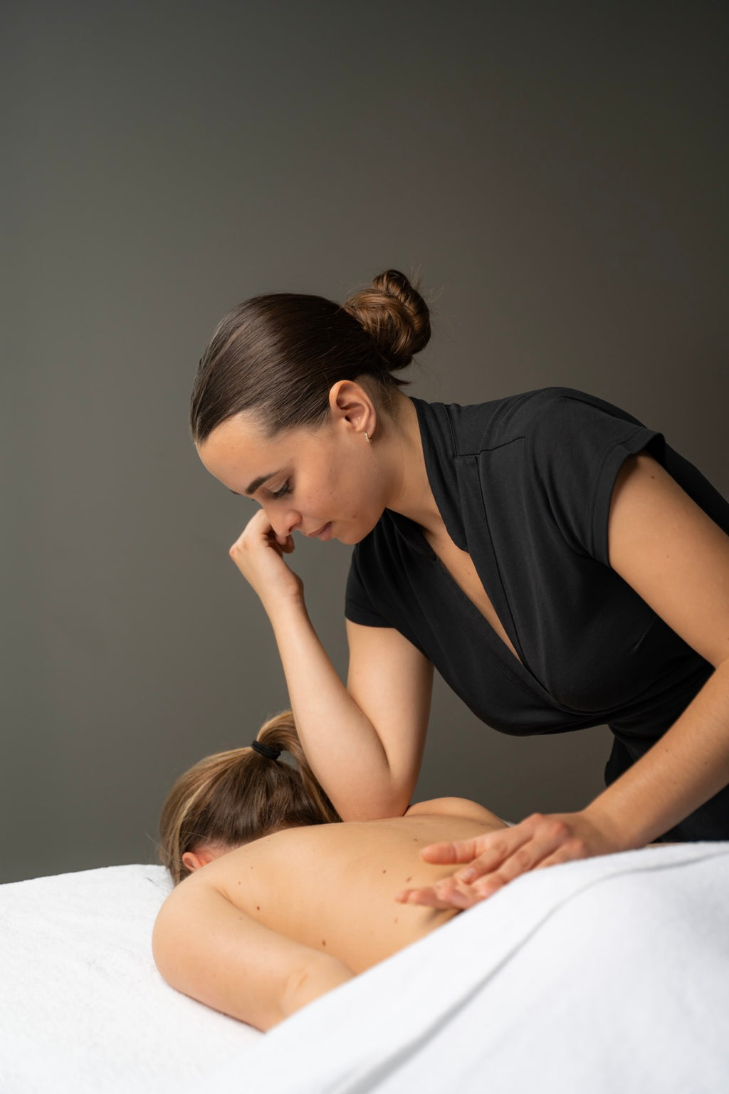 Domaine Reine Margot - Issy-Les-Moulineaux - Massage 30 Min et 90 Min d'Accès Au Spa (2 Personnes)