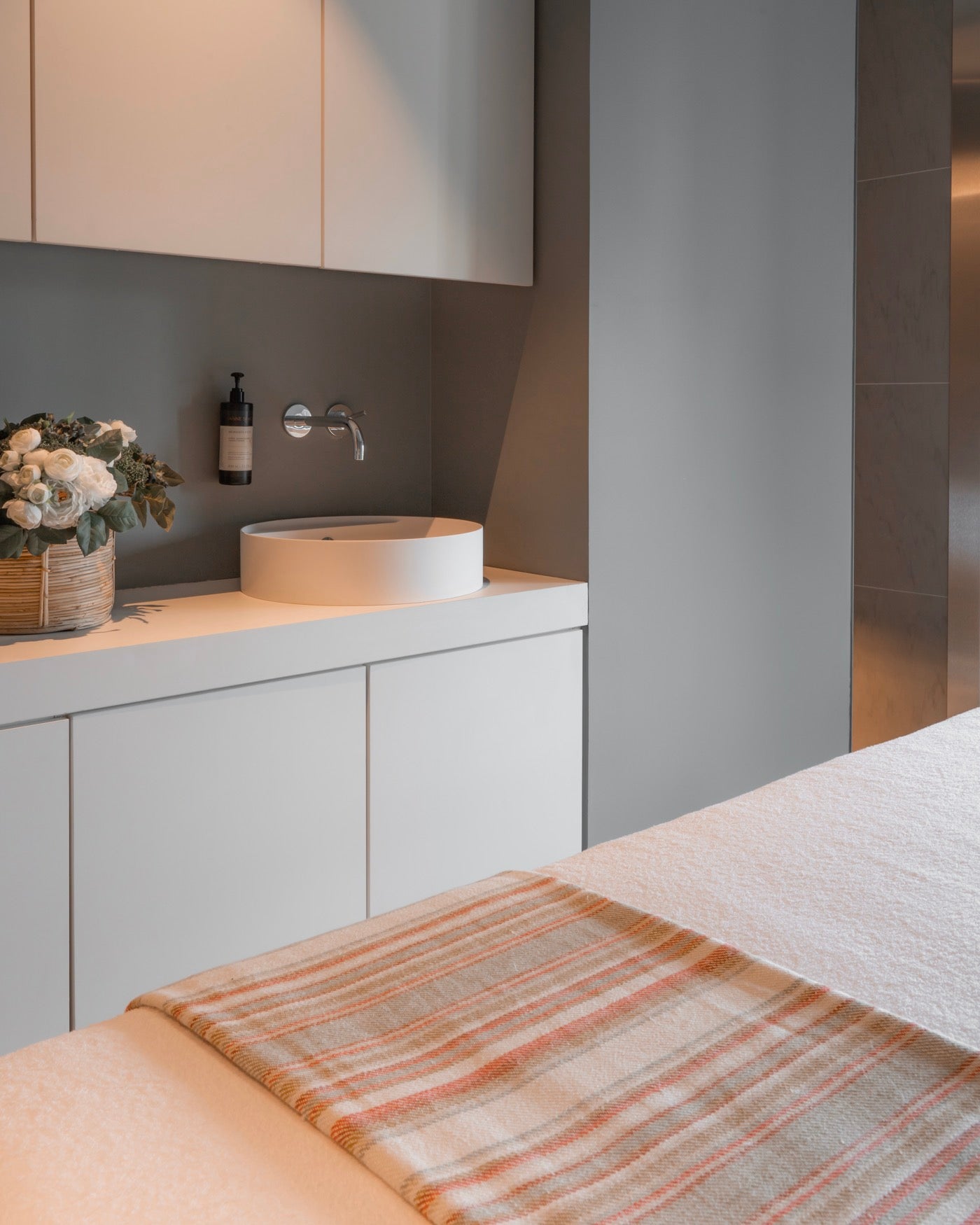 Domaine Reine Margot - Issy-Les-Moulineaux - Massage au choix 1H Et Accès Au Spa 1H (1 Personne)