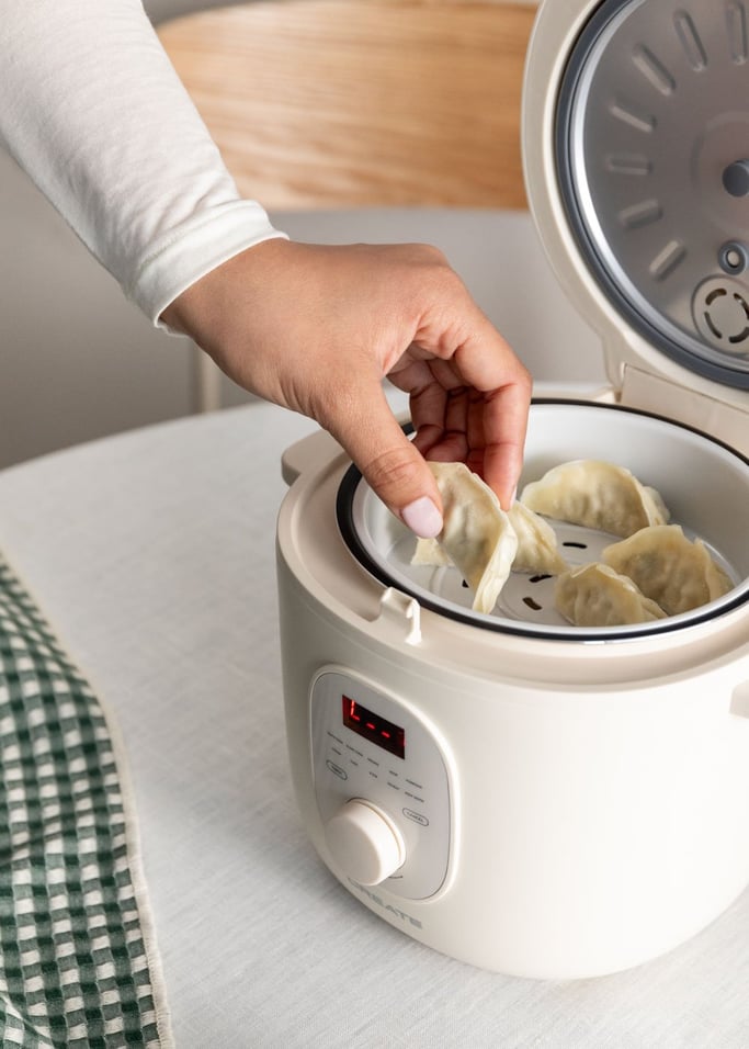Rice Cooker Studio - 2L Electric Rice Cooker with Steaming Basket - Off-White