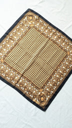 Bufanda Christian Dior – Modelo Cannage Oro Negro
