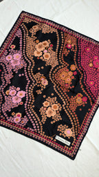 Bufanda Christian Dior – Modelo Floral Negro