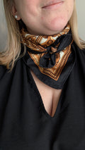 Foulard Christian Dior – Modèle Noir Doré Cannage