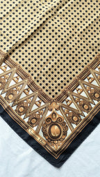 Bufanda Christian Dior – Modelo Cannage Oro Negro