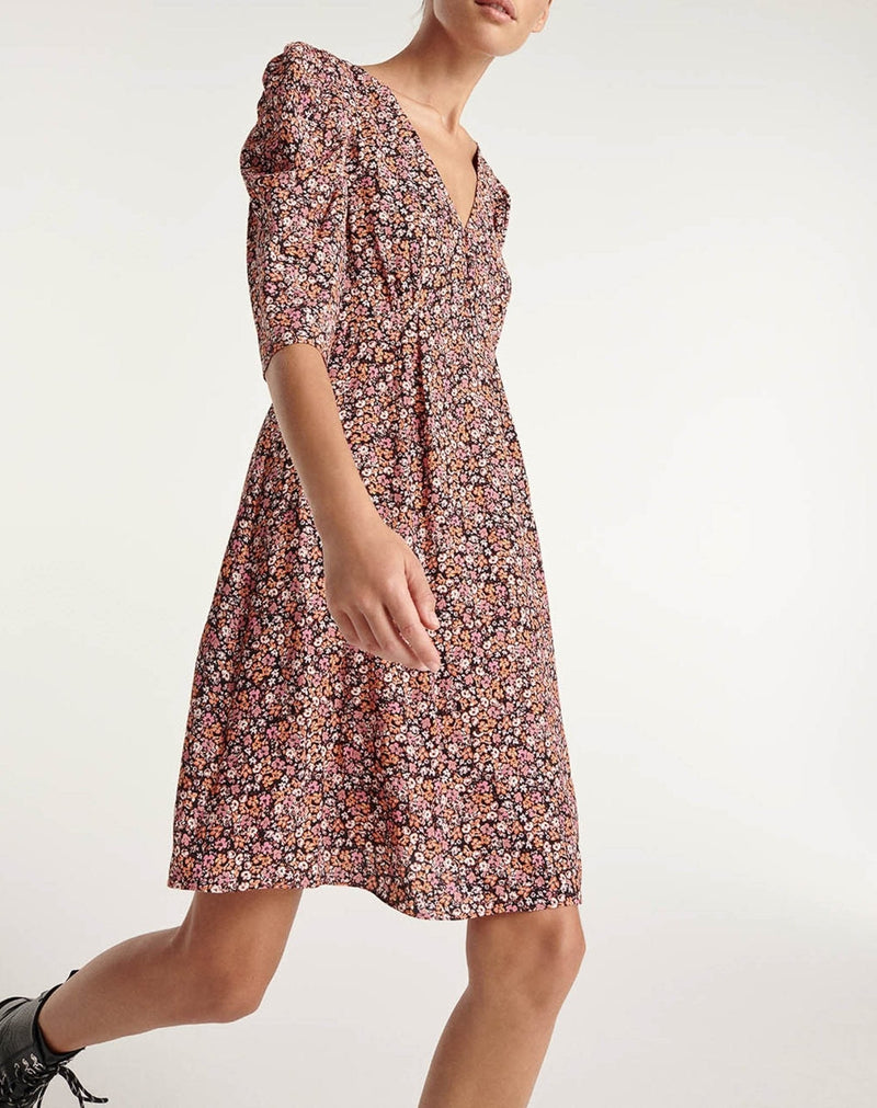 Vestido corto estampado con hombros fruncidos - Mujer