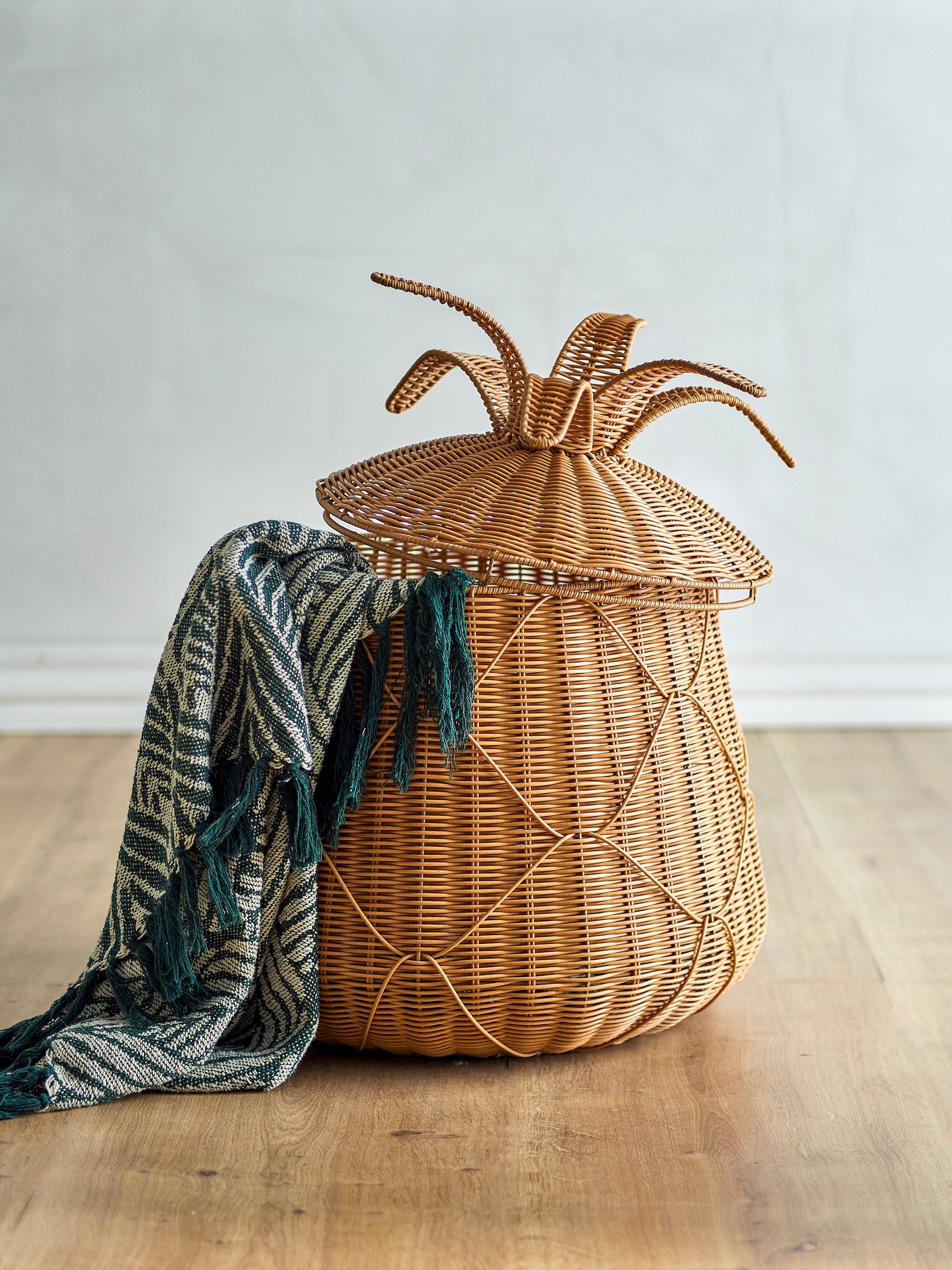 Anann - Basket with Lid - Natural - Polyrattan