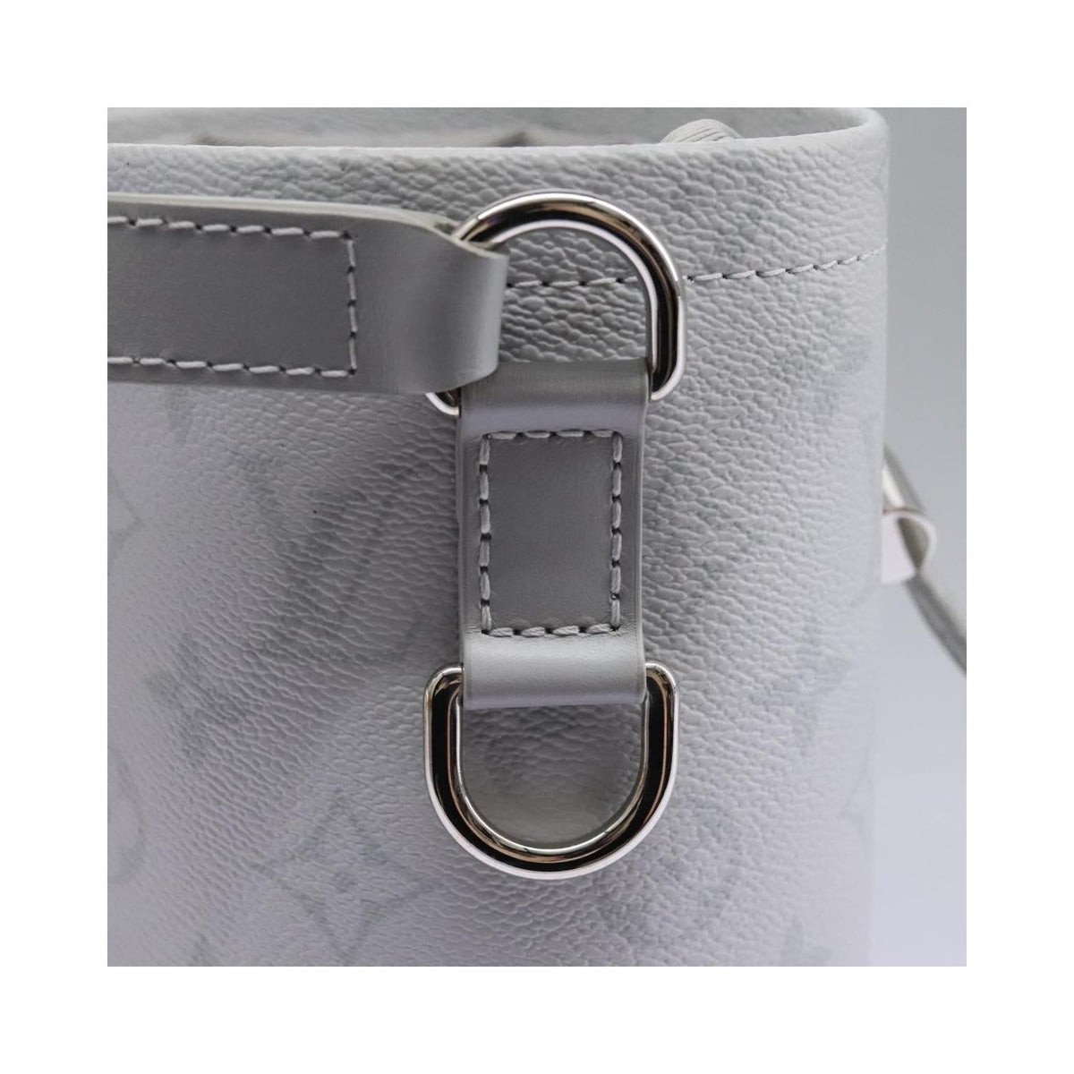 Pochette Louis Vuitton Chalk Nano Toile - Gris