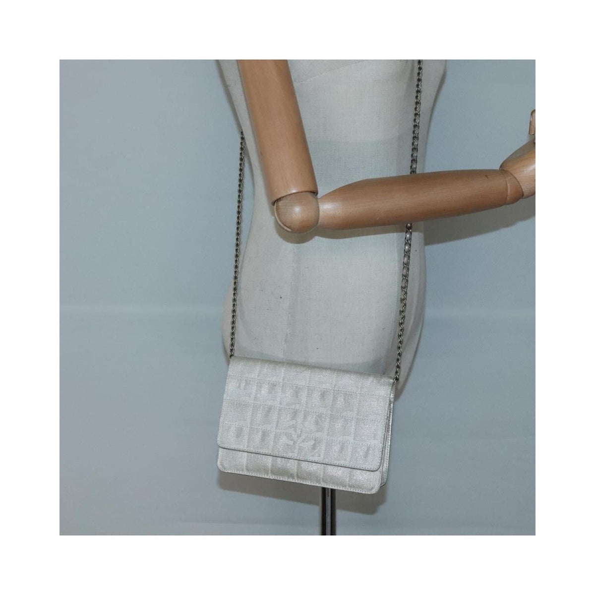 Sac Chanel Travel Line Wallet On Chain Nylon - Argent