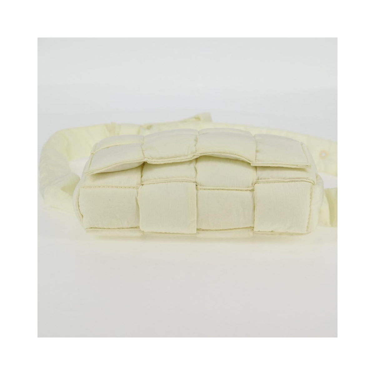Sac Bottega Veneta Padded Tech Cassette Crossbody Bag Synthetic - Blanc