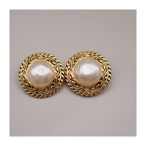 Pendientes de clip de cadena redonda vintage Chanel Metal con perla de imitación Imagen del producto