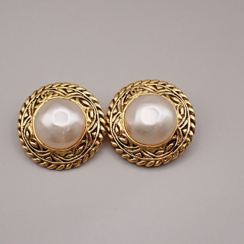 Chanel Vintage Round Chain Clip-On Earrings Metal with Faux Pearl Product Image