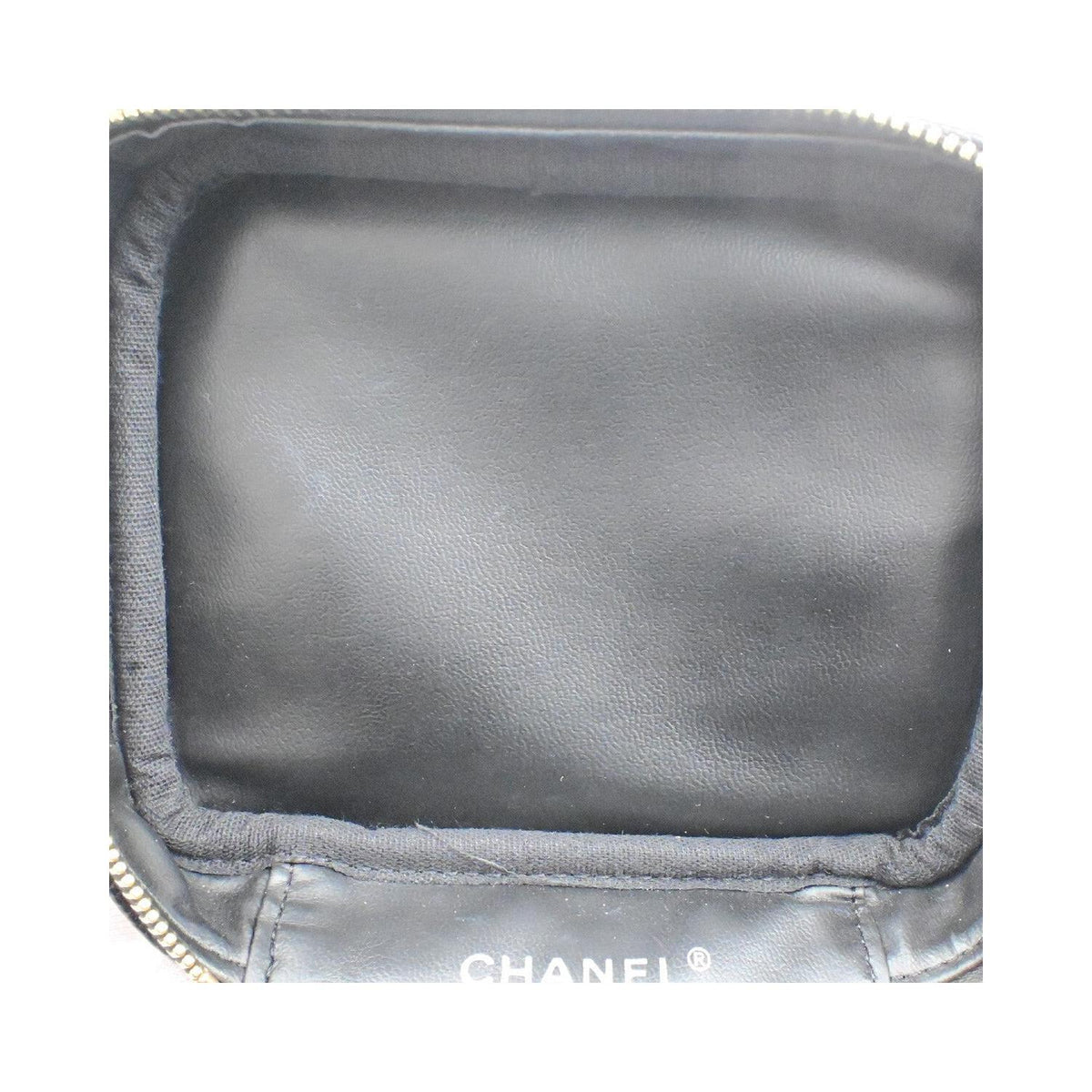 Sac À Main Chanel Vintage Timeless Cosmetic Case Tall Calfskin - Noir
