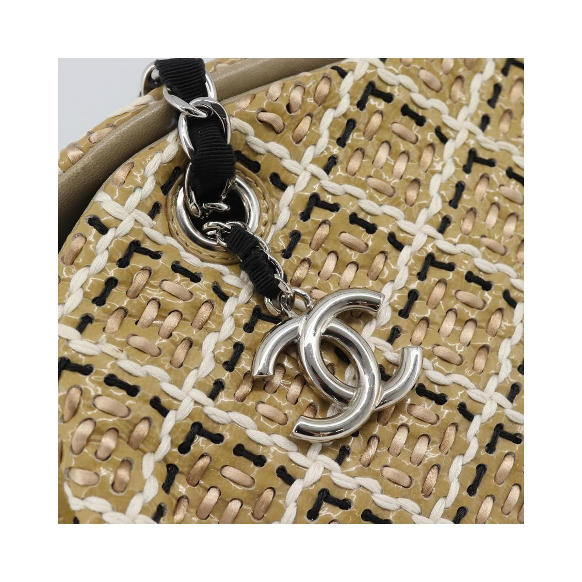 Sac À Main Chanel Just Mademoiselle Medium Cuir Verni - Beige