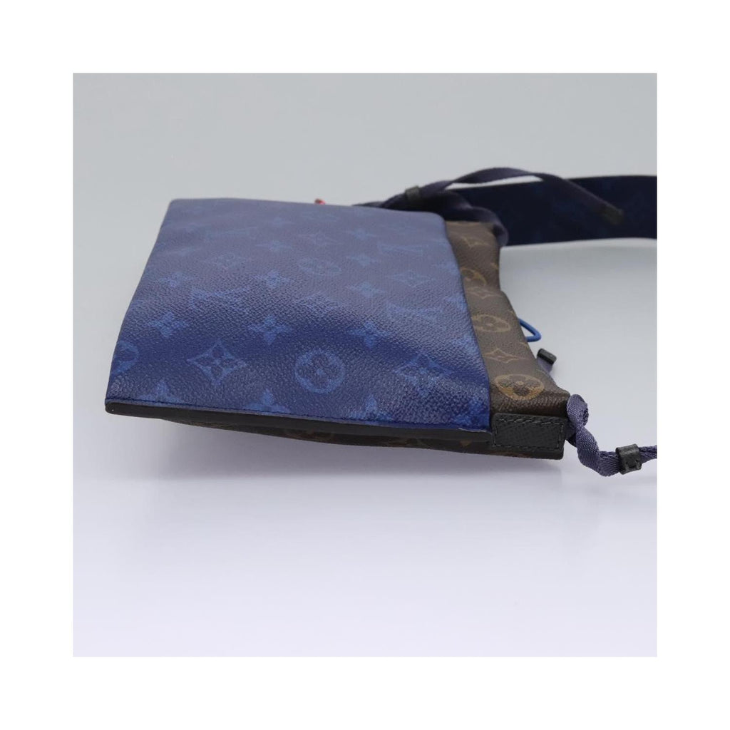 Sac Porté Épaule Louis Vuitton Outdoor Medium Toile - Bleu