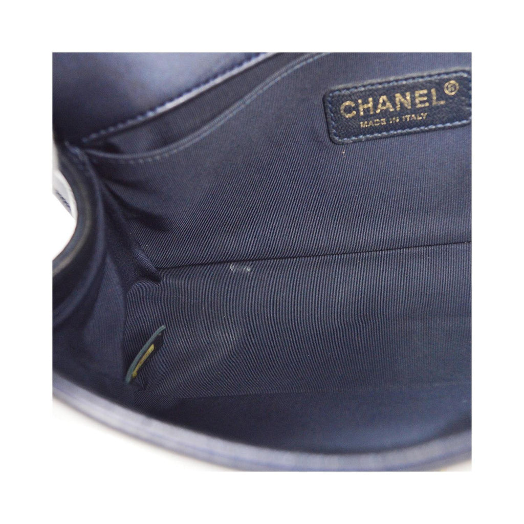 Sac Porté Épaule Chanel Boy Flap New Medium Cuir - Bleu Marine