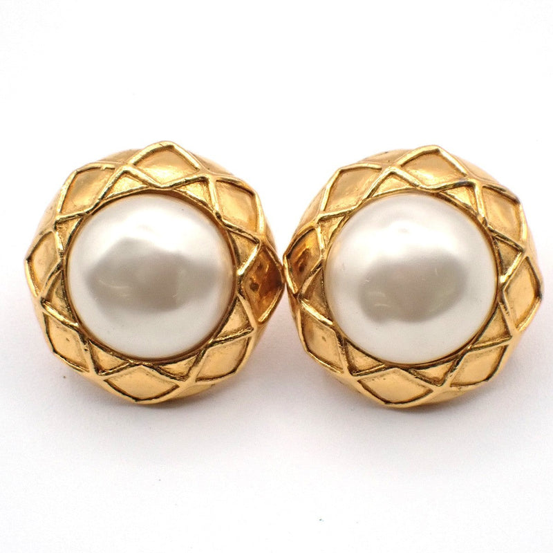 Chanel Vintage Round Clip-On Earrings Metal with Faux Pearl Product Image