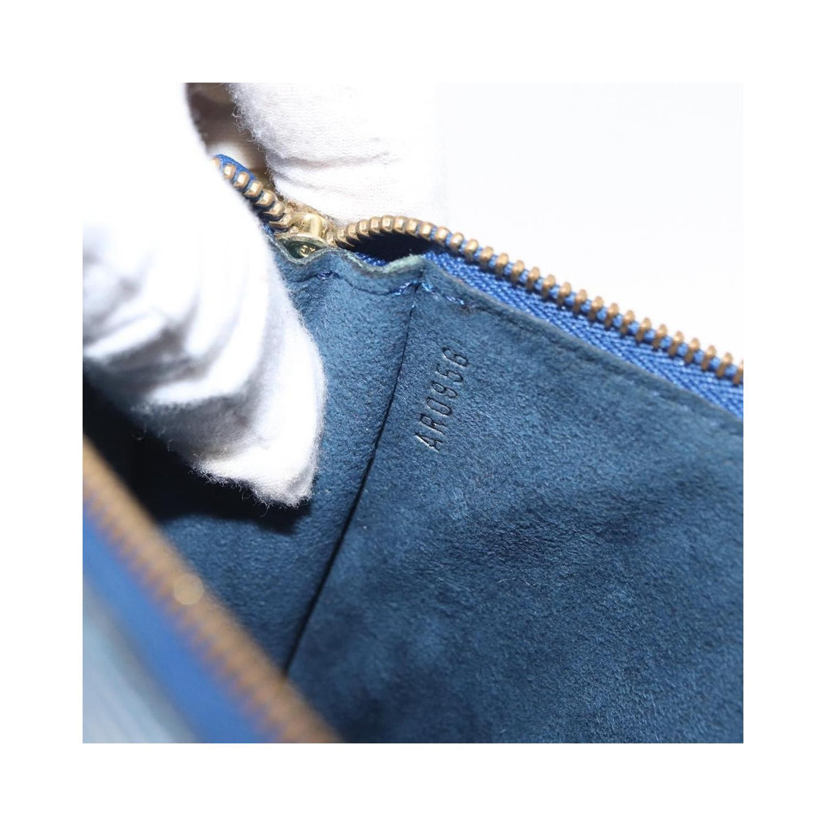 Pochette Louis Vuitton Pochette Accessoires Cuir - Bleu
