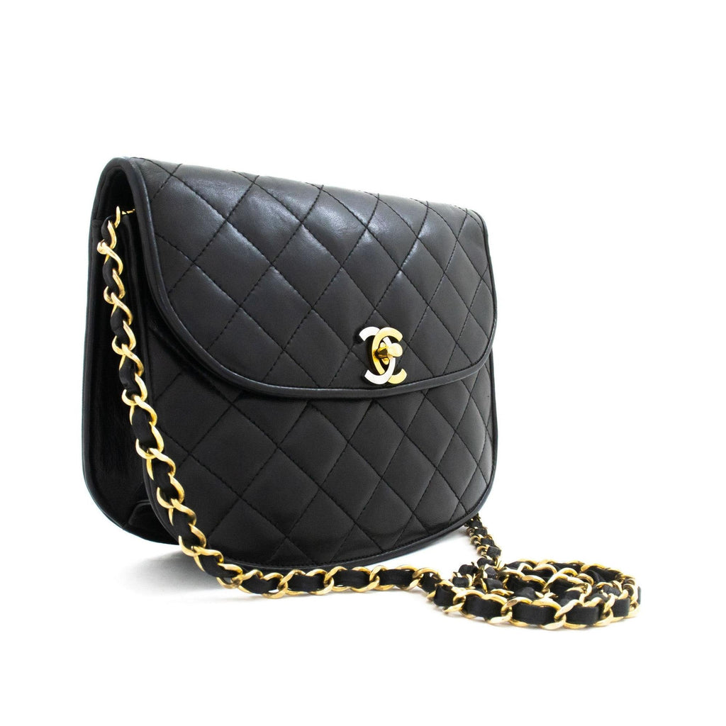 Chanel - Borsa a spalla vintage con patta rotonda, piccola, in pelle - Nero