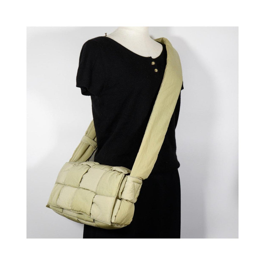 Sac Porté Épaule Bottega Veneta Padded Tech Cassette Crossbody Bag Nylon - Kaki
