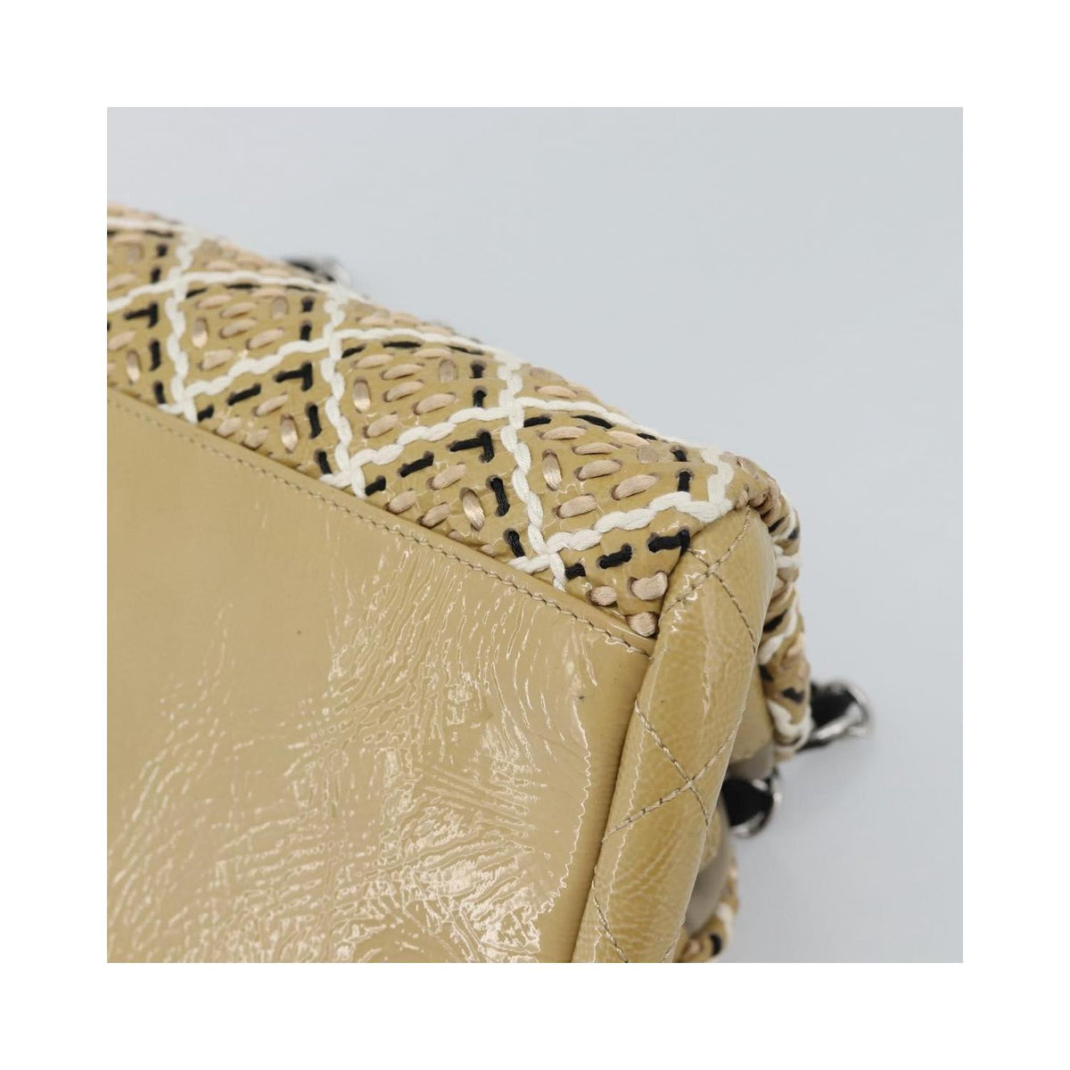 Sac À Main Chanel Just Mademoiselle Medium Cuir Verni - Beige