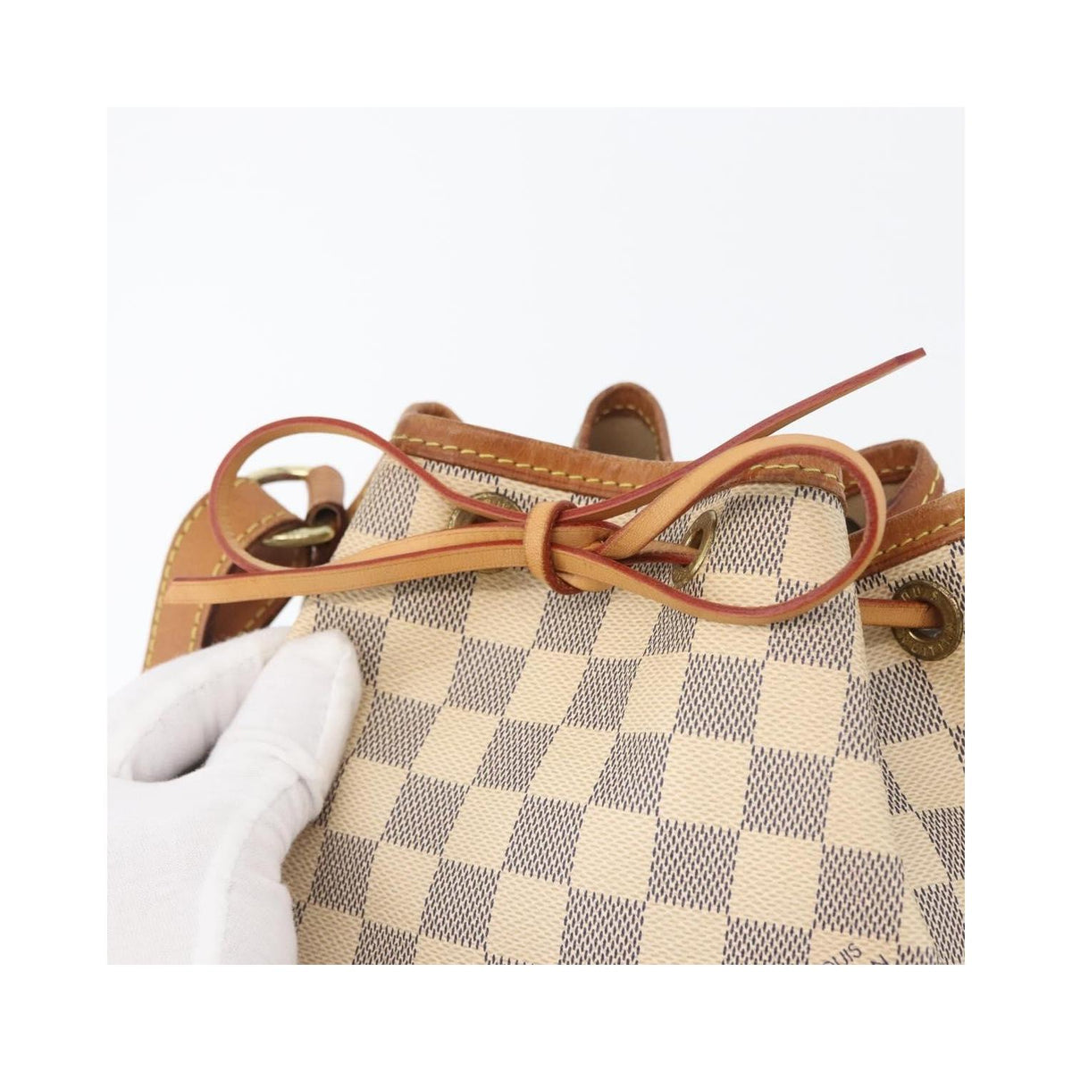 Louis Vuitton Petit Noé shoulder bag in canvas - beige