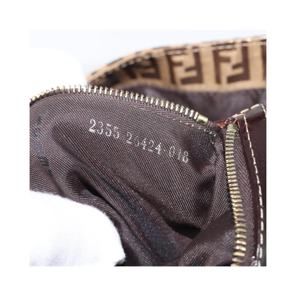 Borsa a spalla Fendi Mamma Baguette media in tela - Beige