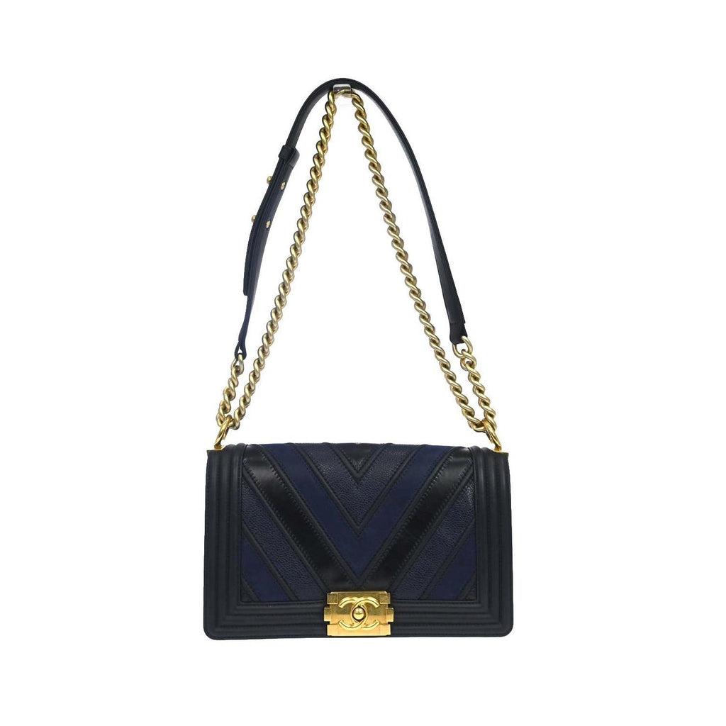 Bolso de hombro Chanel Boy Flap Old Medium de piel - azul marino