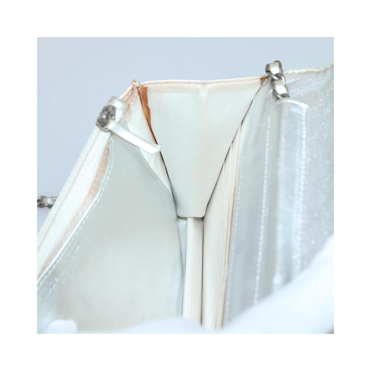 Sac Chanel Travel Line Wallet On Chain Nylon - Argent