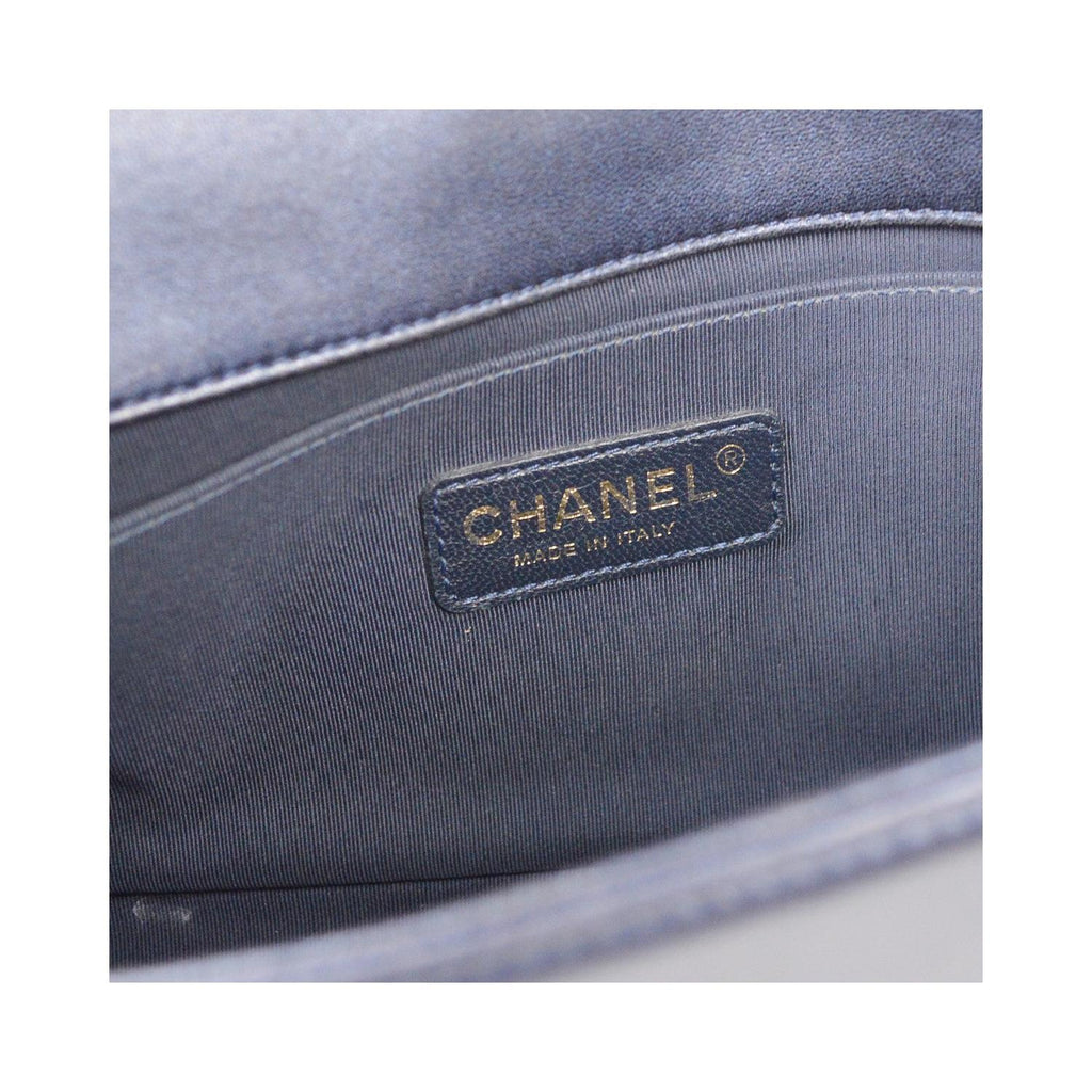 Sac Porté Épaule Chanel Boy Flap New Medium Cuir - Bleu Marine