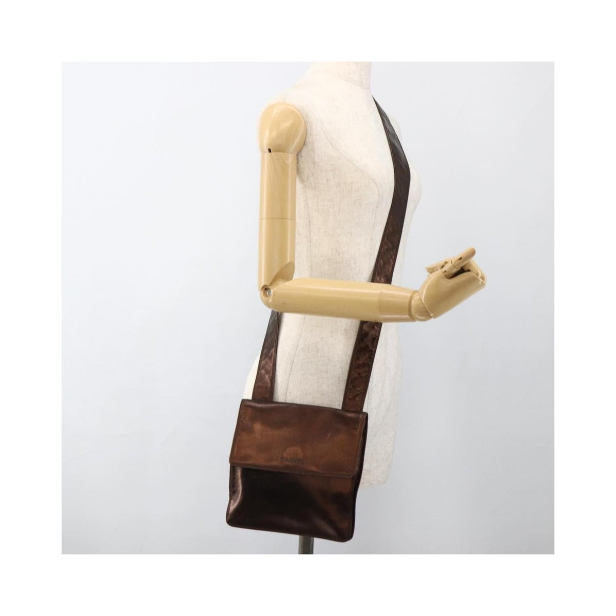 Sac Porté Épaule Chanel Vintage Logo Flap Messenger Medium Cuir - Marron