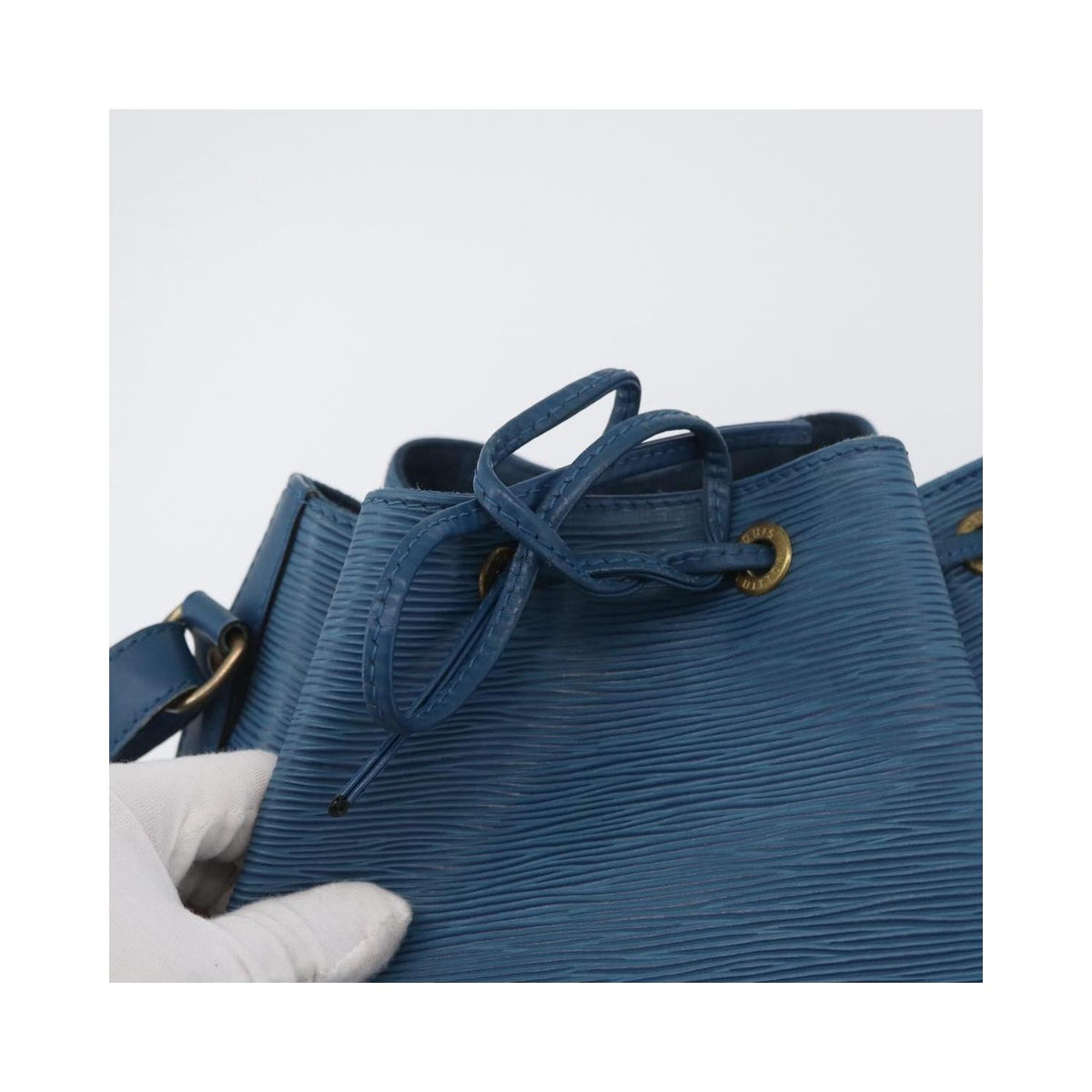 Sac Porté Épaule Louis Vuitton Petit Noe Medium Cuir - Bleu
