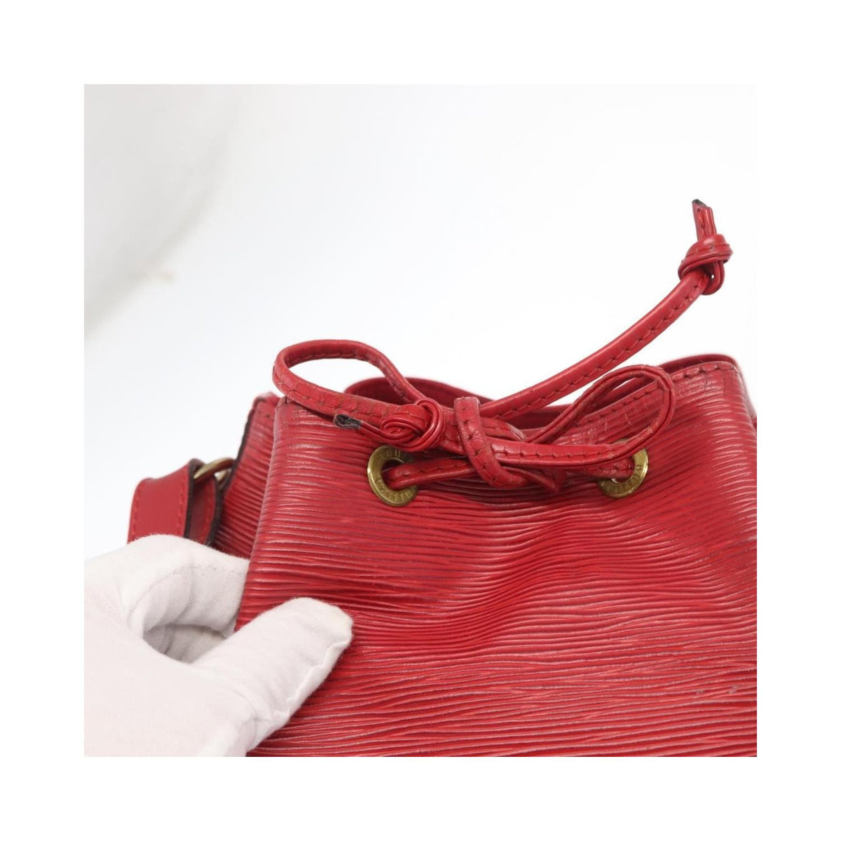 Sac Porté Épaule Louis Vuitton Petit Noe Medium Cuir - Rouge